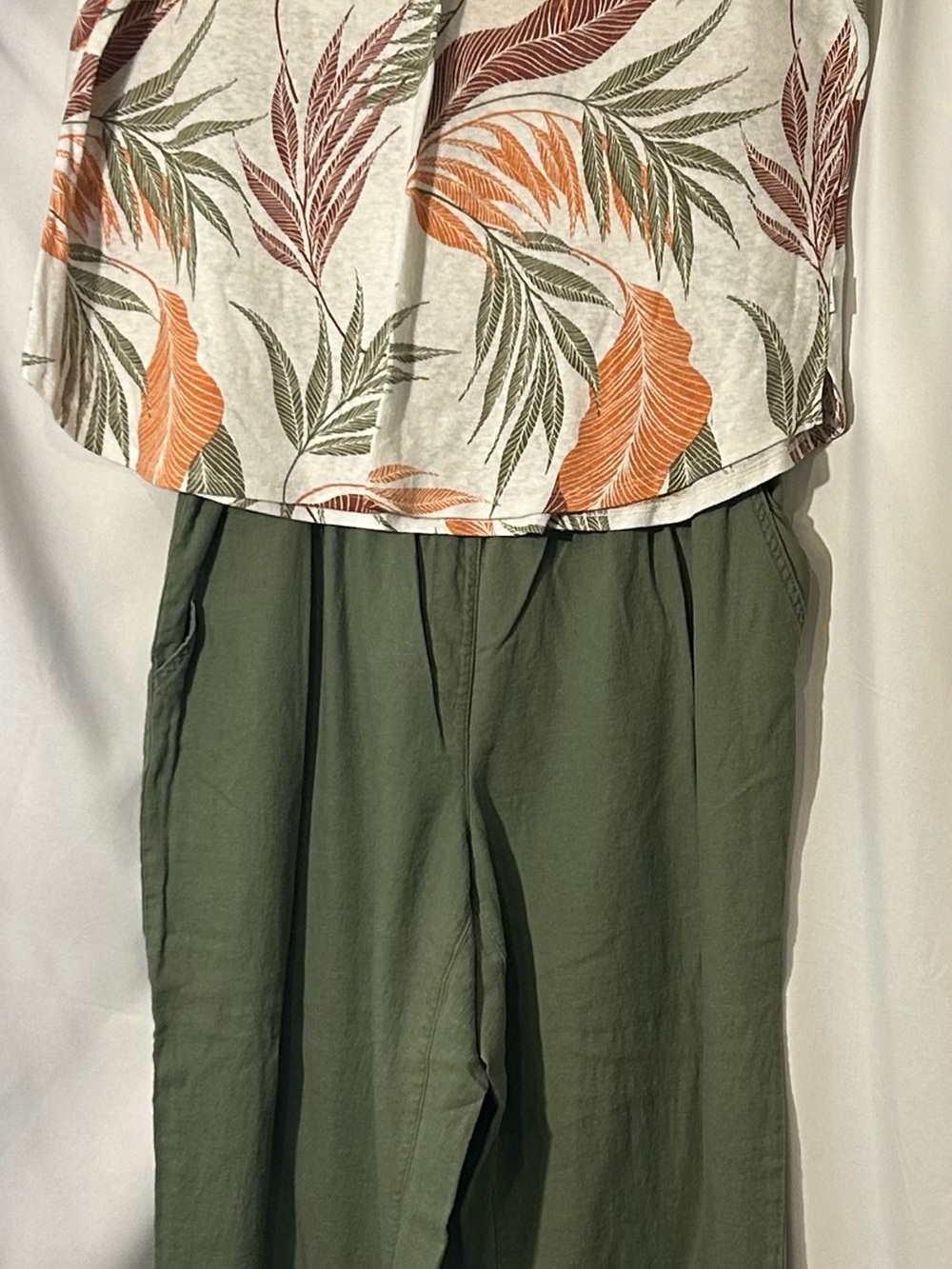 Orvis White Top with Green and Orange Leaf Print